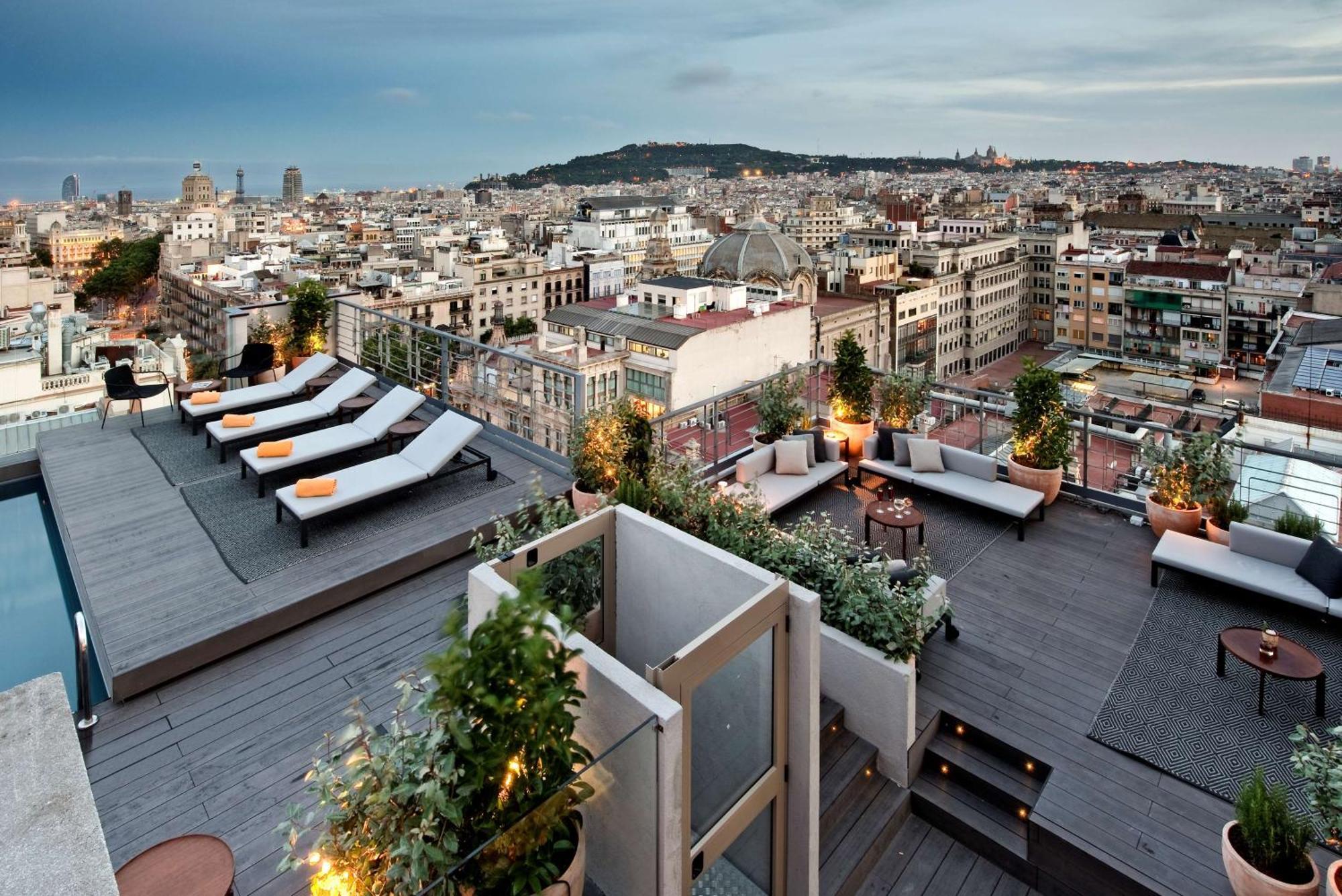 Nh Collection Barcelona Gran Hotel Calderon Ngoại thất bức ảnh The Hotel's rooftop